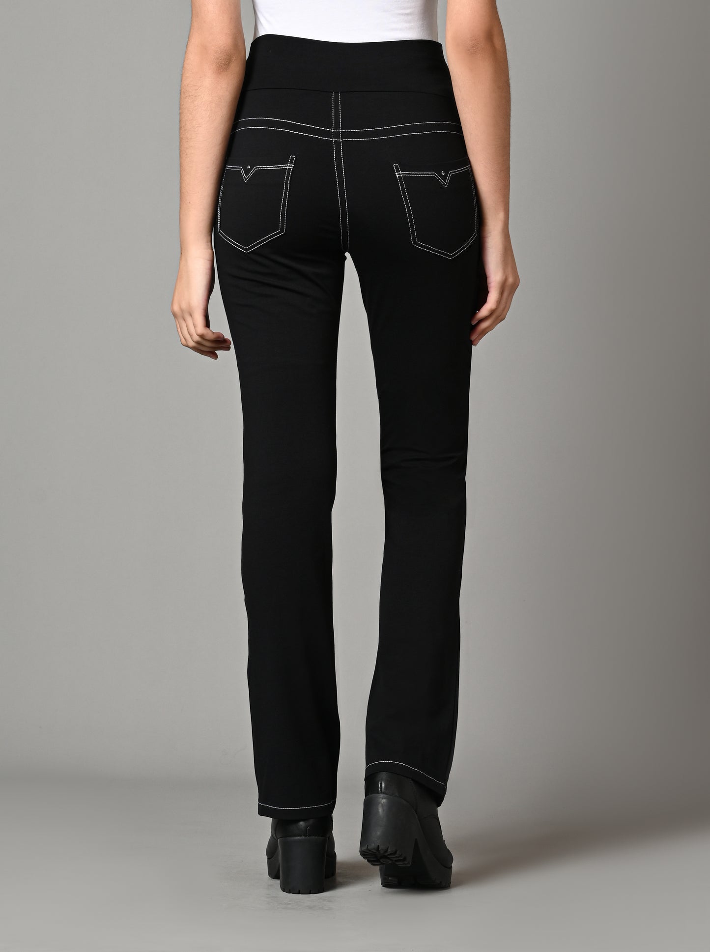 New Jeans - Stitch Solid Cotton Black Stretch Pants