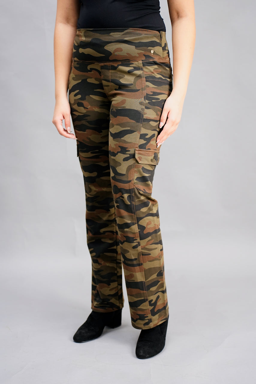 Loose Fit Khaki Defenders