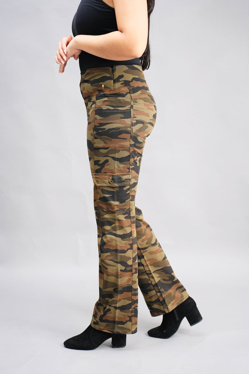Loose Fit Khaki Defenders