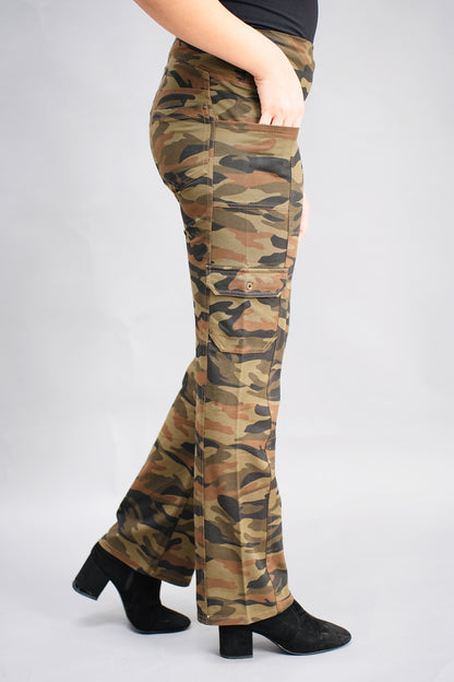 Loose Fit Khaki Defenders