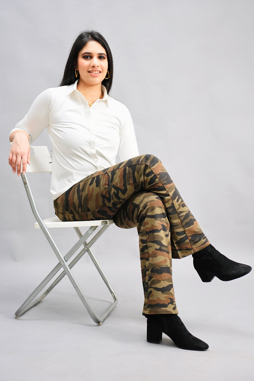 Loose Fit Khaki Defenders