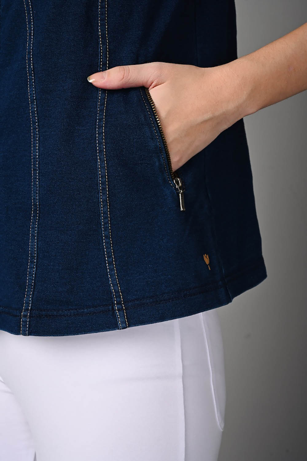Sleeveless Stretch Indigo Denim Jacket Top