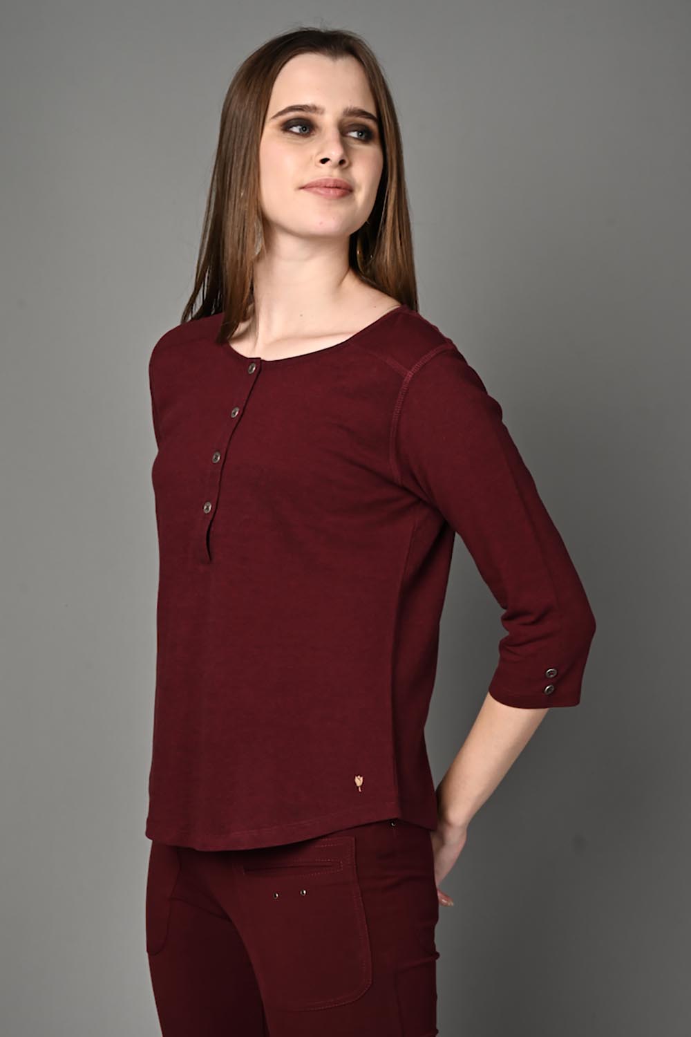 Wine Stretch Round Neck Top
