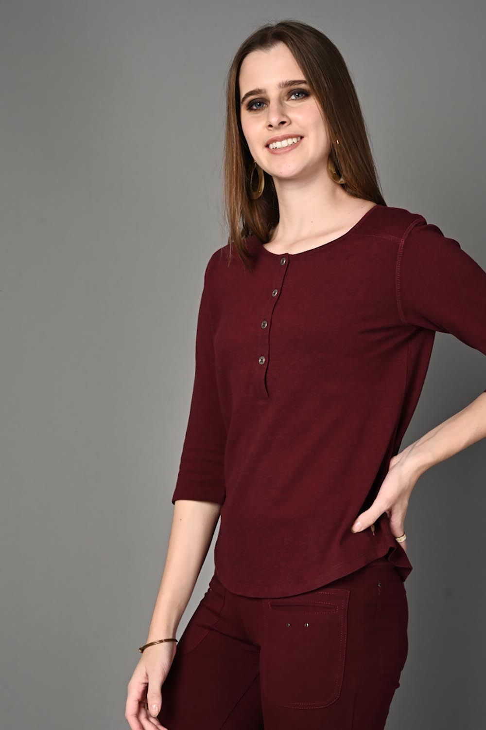 Wine Stretch Round Neck Top